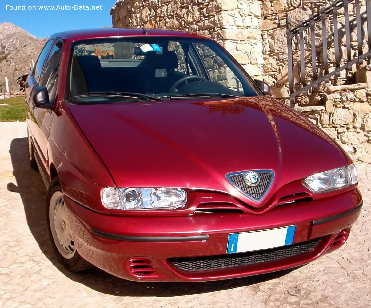 2000 Alfa Romeo 146