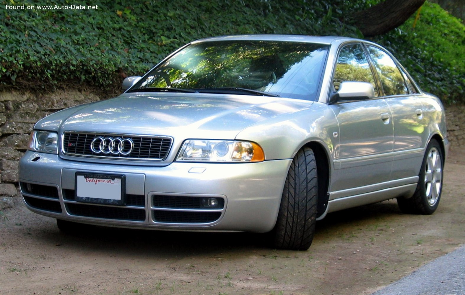 2000 Audi S4