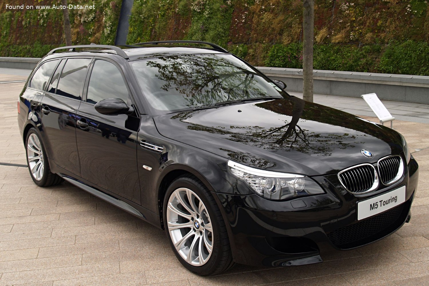 2010 BMW M5