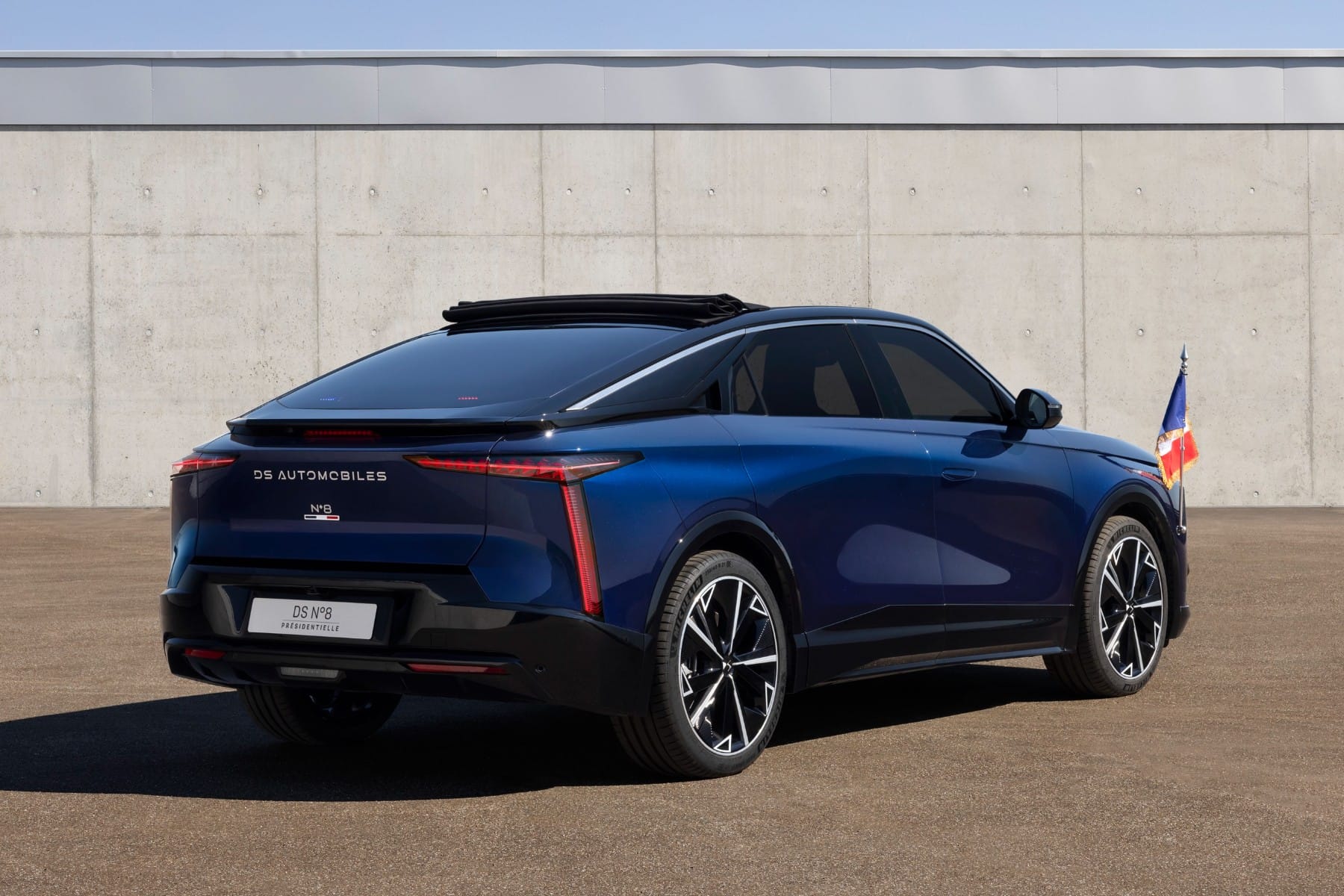 DS N°8 2025