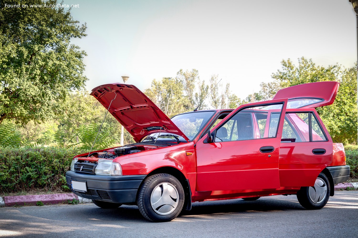 2000 Dacia Nova