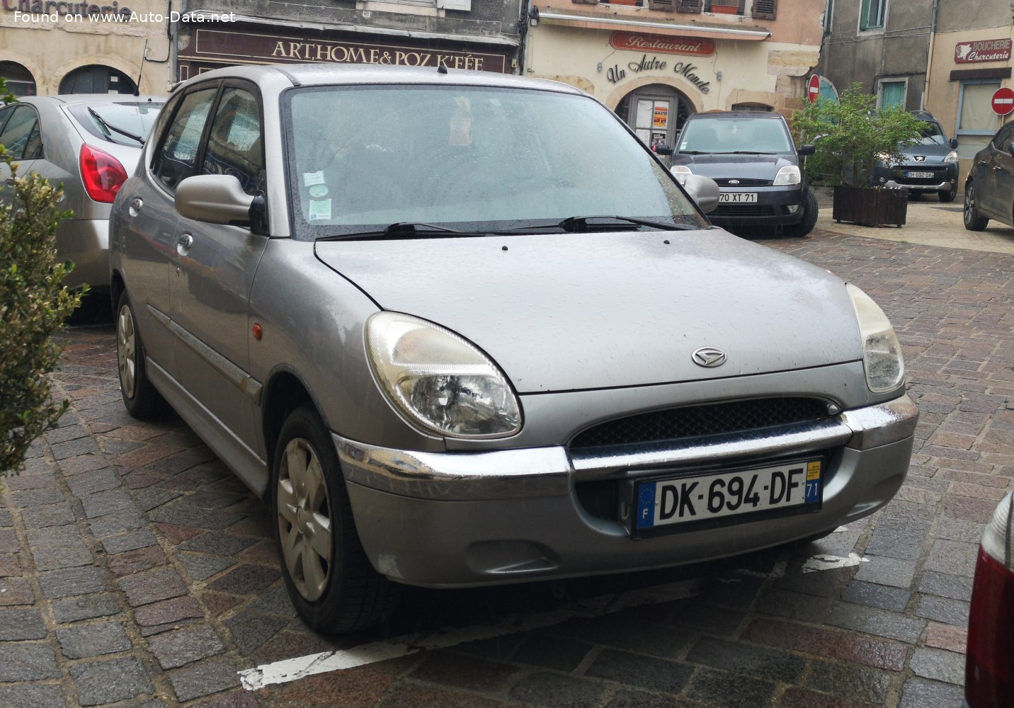 Daihatsu Sirion 2003