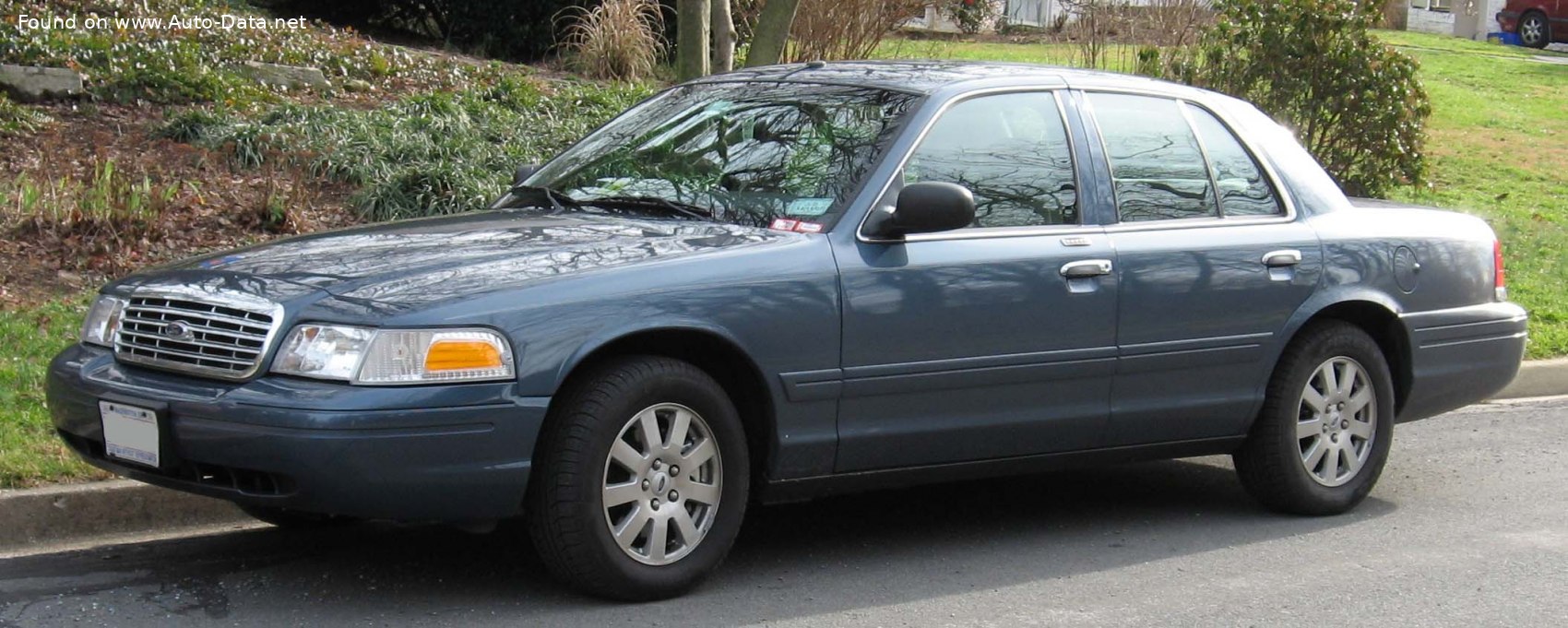 2003 Ford Crown Victoria
