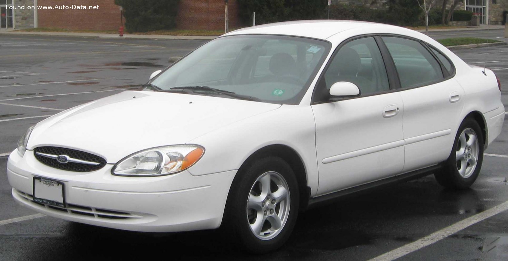 2002 Ford Taurus