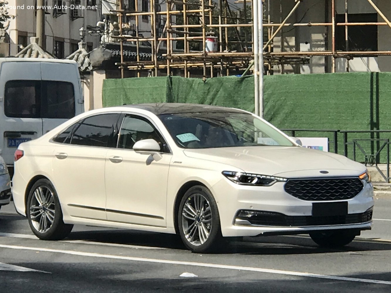 2019 Ford Taurus
