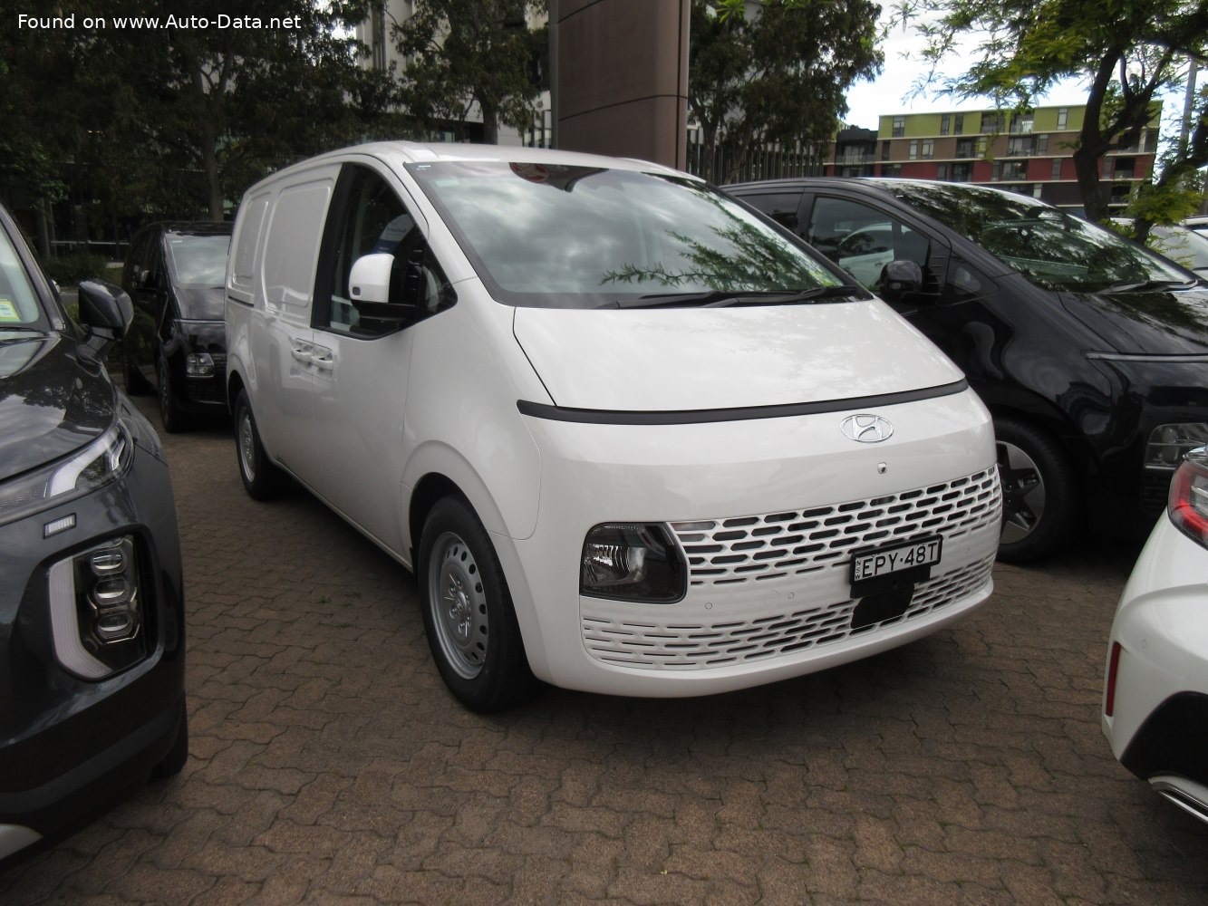 Hyundai Staria 2025
