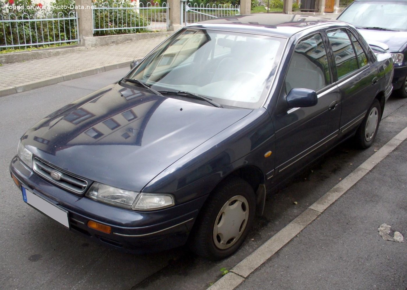 1996 Kia Sephia