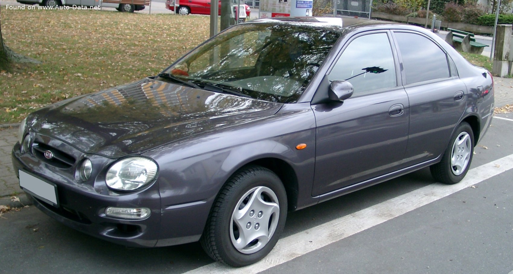 2000 Kia Shuma