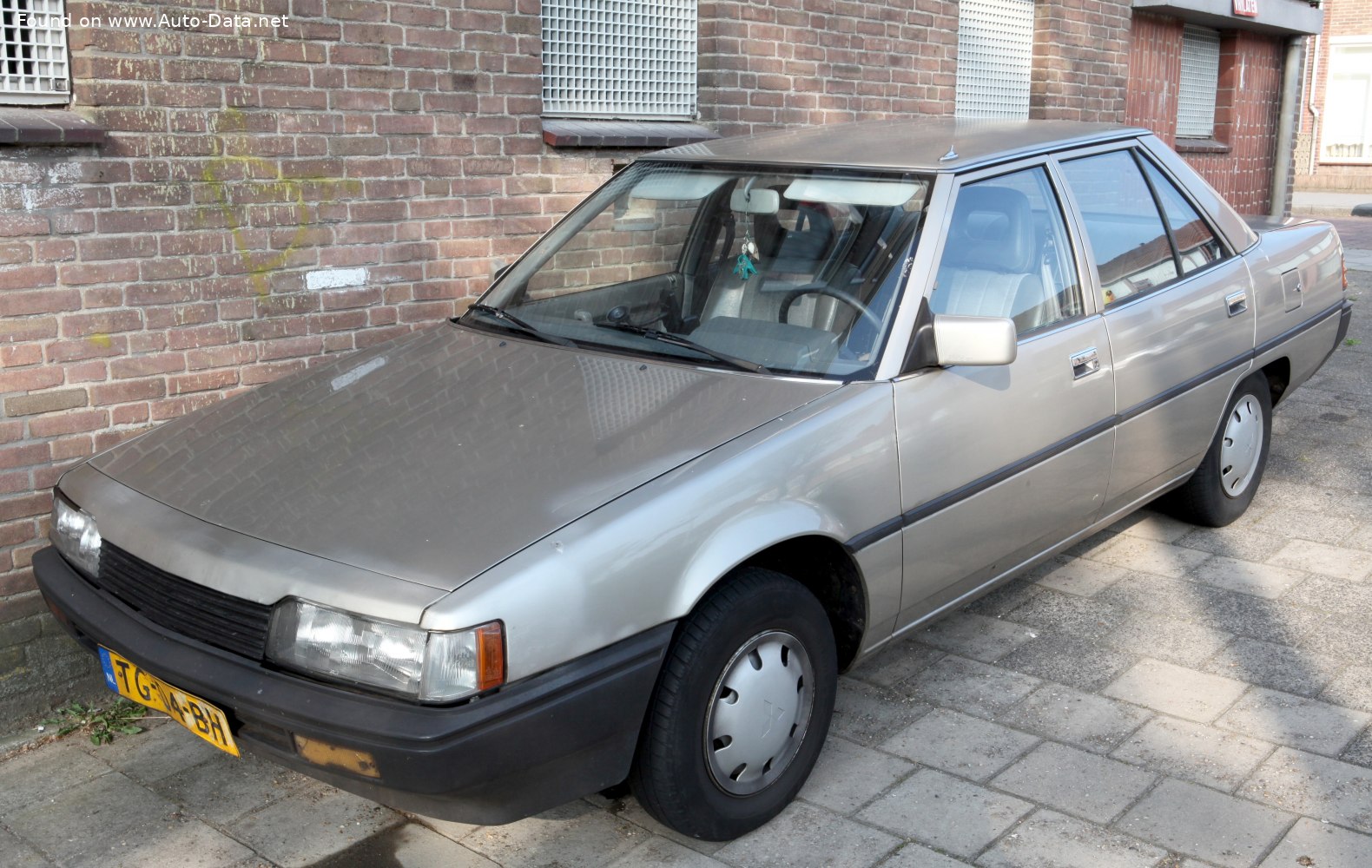 Mitsubishi Galant 1984