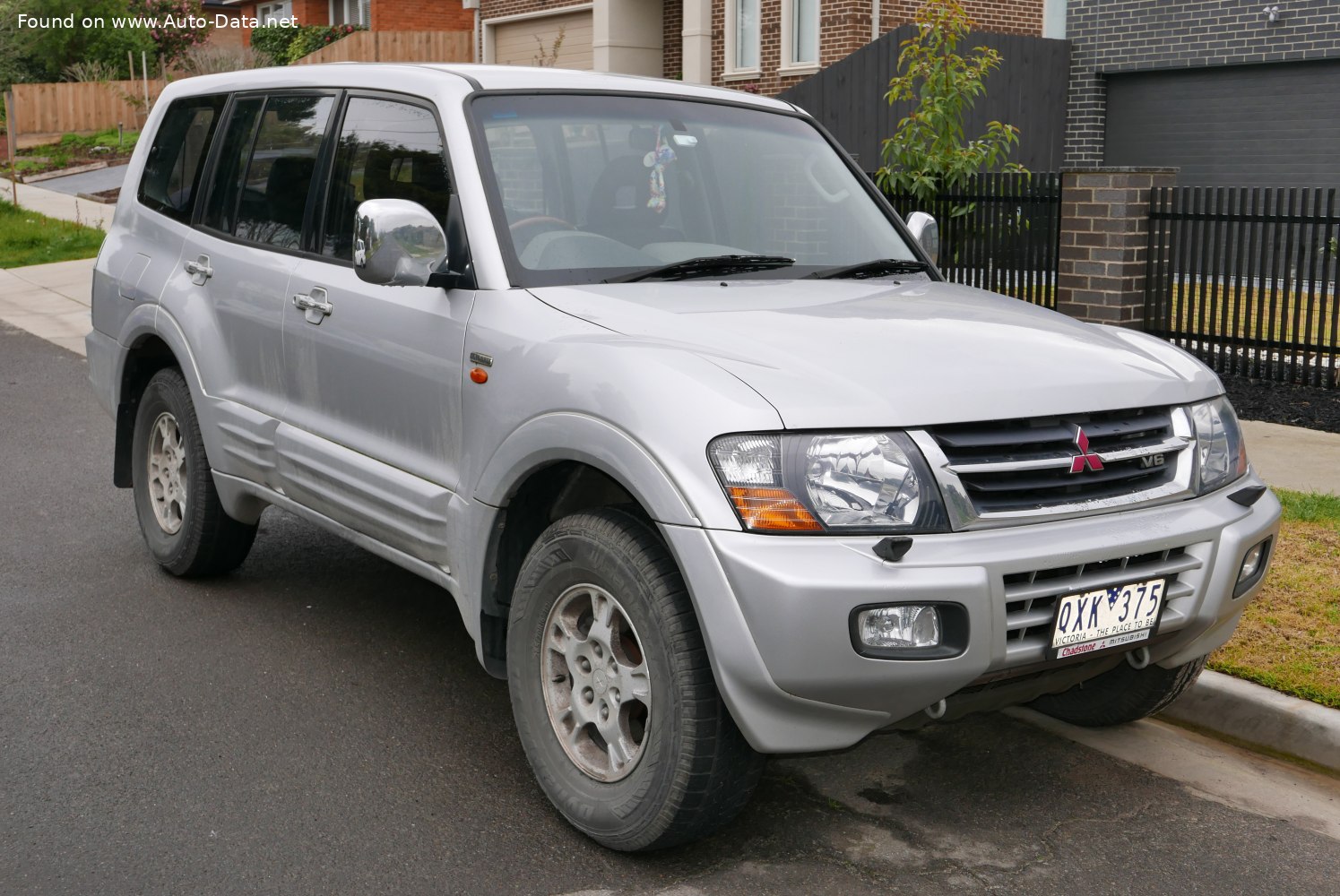 Mitsubishi Pajero 2001