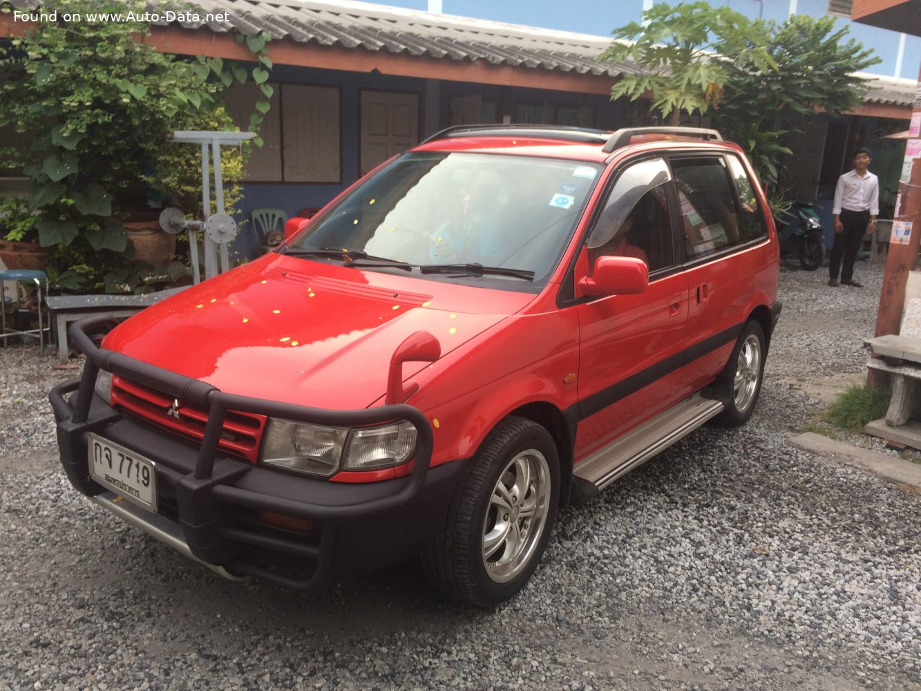 Mitsubishi RVR 1992