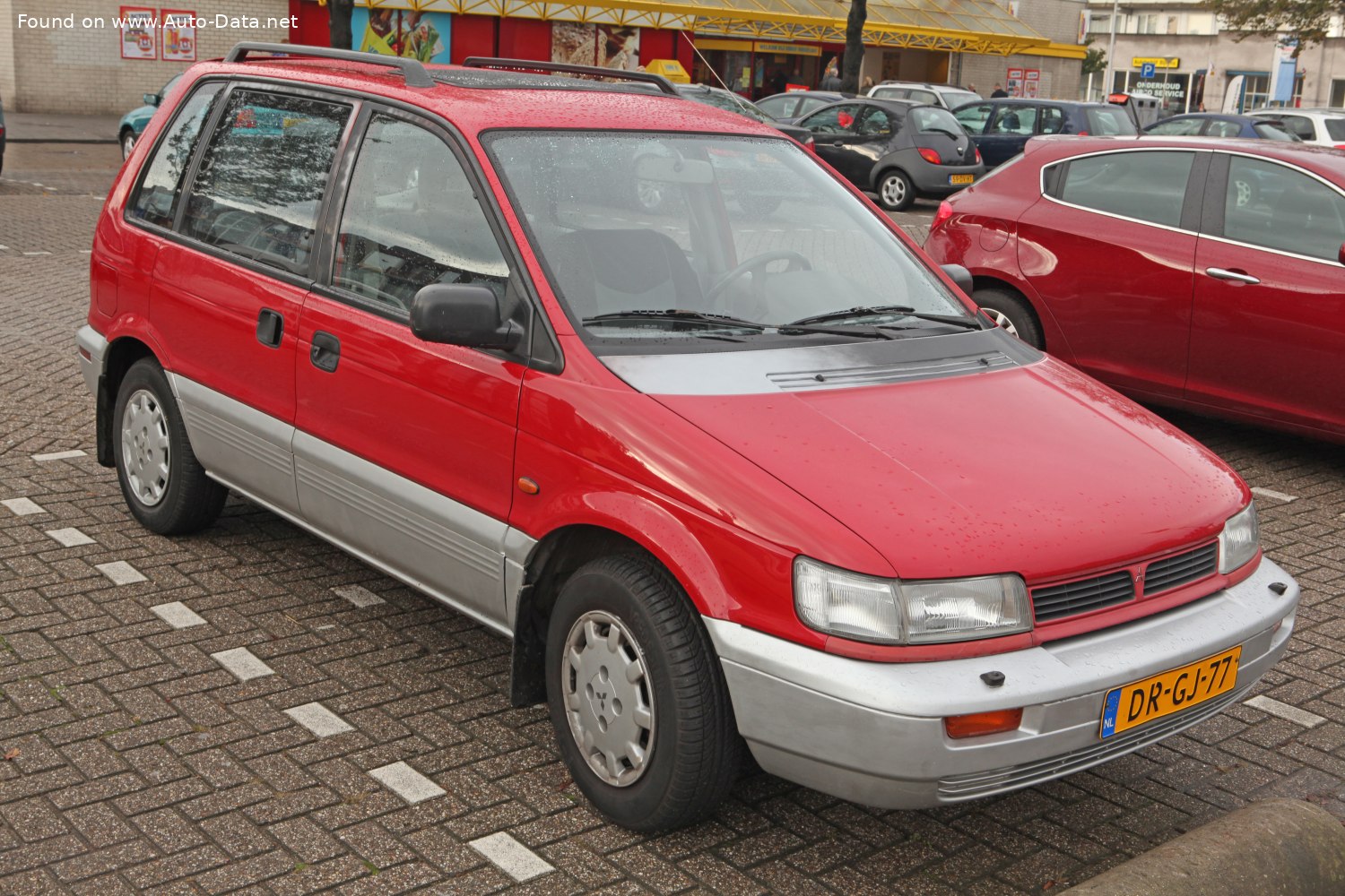 Mitsubishi Space Runner 1991