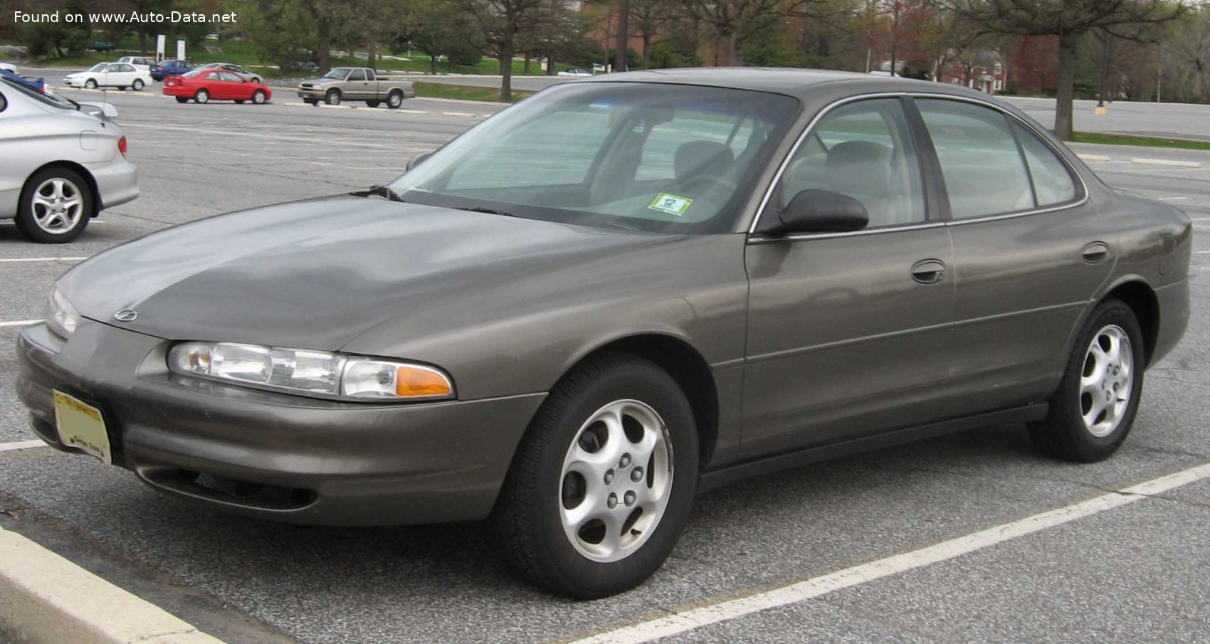 Oldsmobile Intrigue 1999