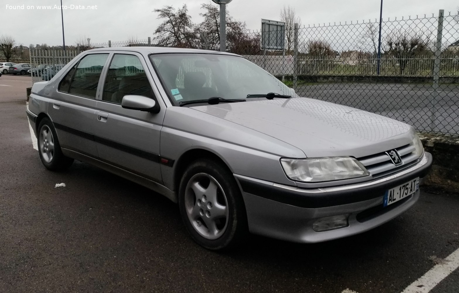 Peugeot 605 1996