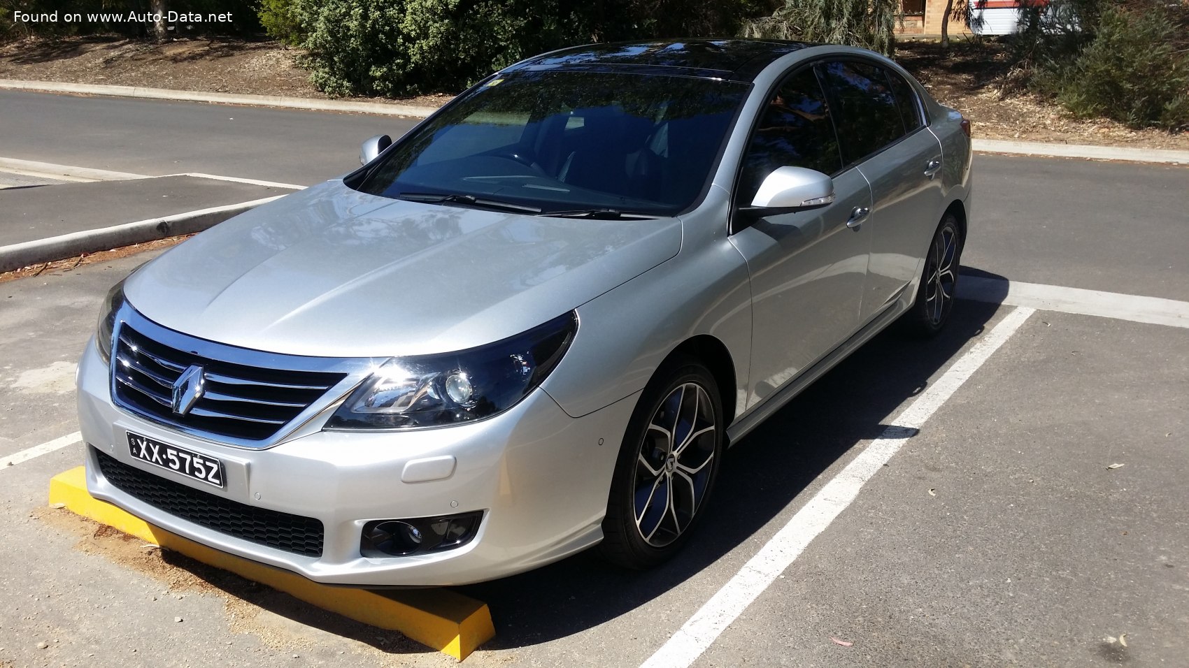 2012 Renault Latitude