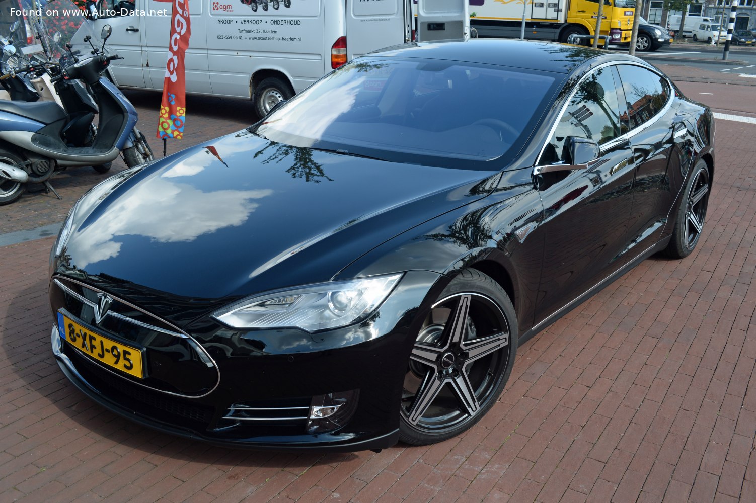 2015 Tesla Model S