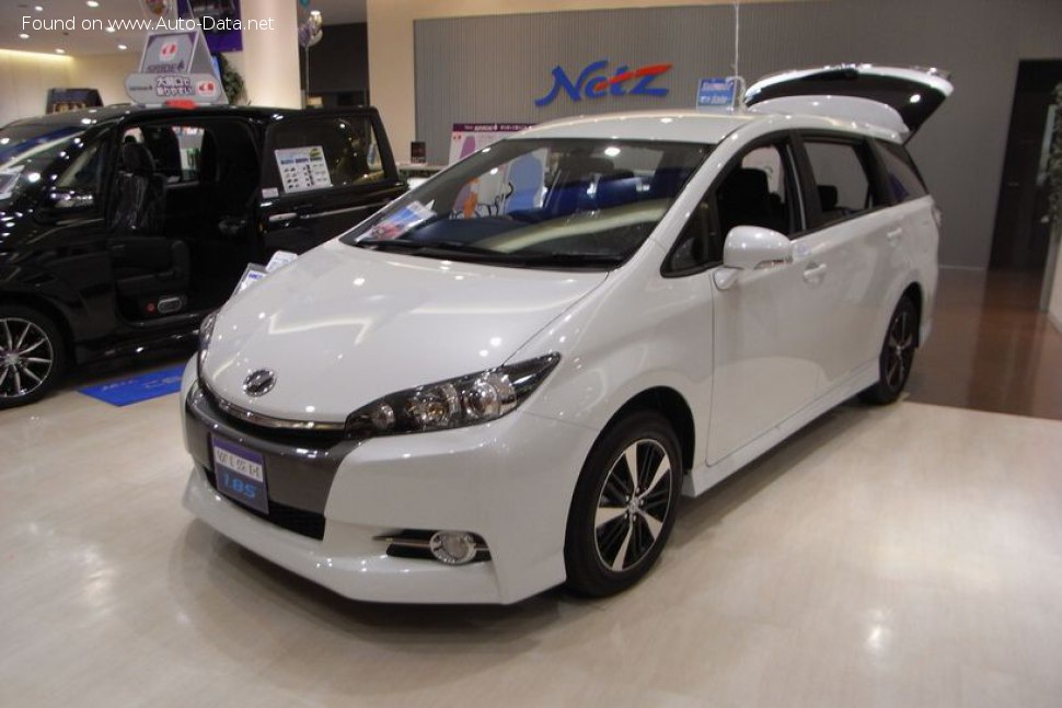 Toyota Wish 2013