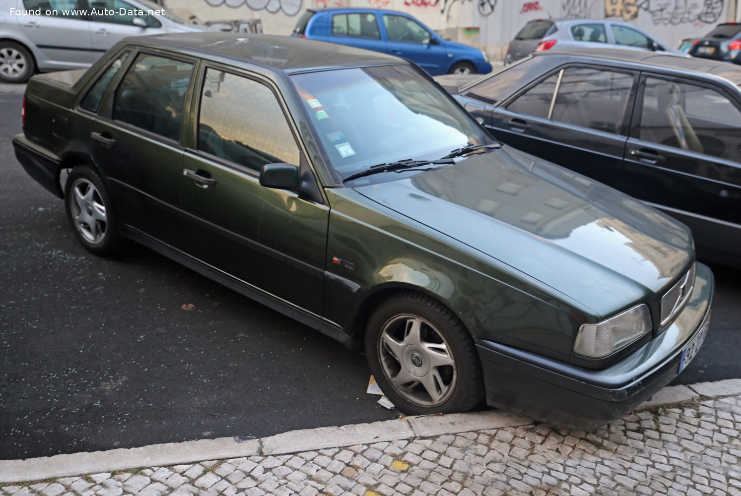 1996 Volvo 460 L